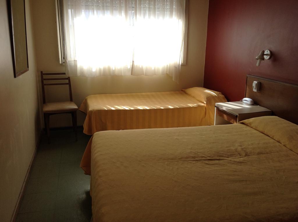 מר דל פלאטה Hotel Delfin מראה חיצוני תמונה